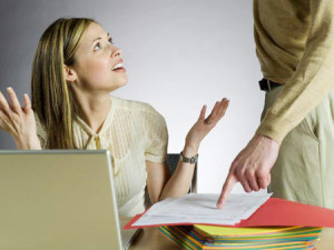 1272251784-kieu-nguoi-de-bi-sa-thai1