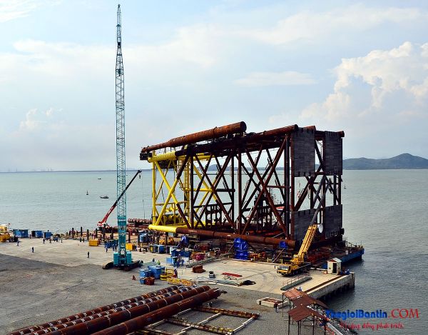 load-out-jacket-diamond3