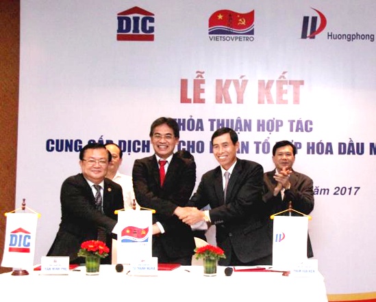 4641_VSP_ky_ket_to_hop_hoa_dau_mien_Nam3