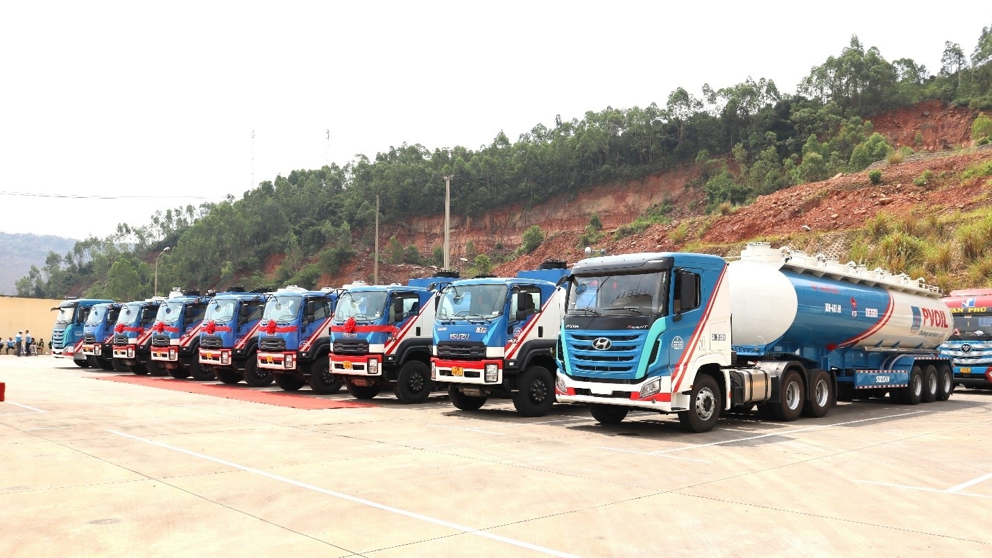 PVOIL Trans tổ chức Lễ xuất quân đội xe bồn miền Bắc