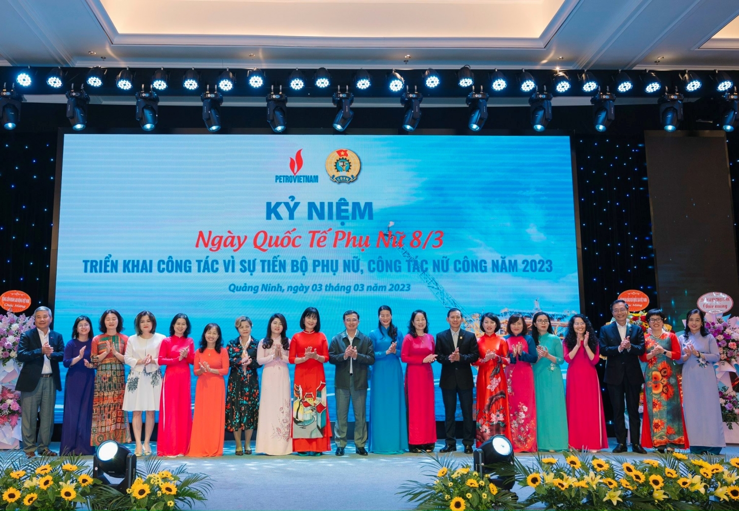 Phụ nữ Dầu khí học tập và làm theo tư tưởng, đạo đức, phong cách Hồ Chí Minh về tình yêu thương con người